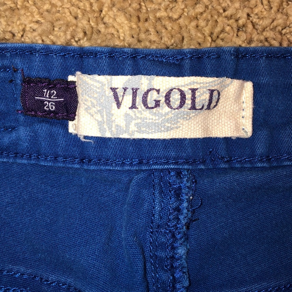 Shorts - Picture 3 of 3